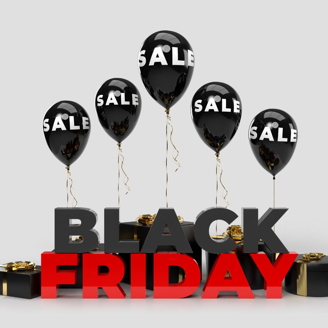 Tekst: Black Friday, met ballonnen met sale erop
