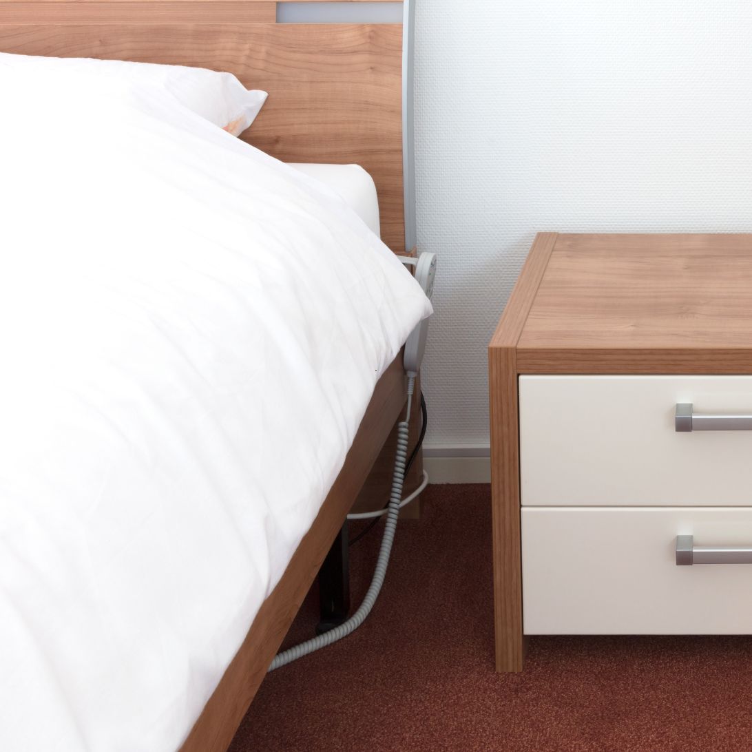 Elektrisch bed 2 Elektrisch bed met afstandsbediening
