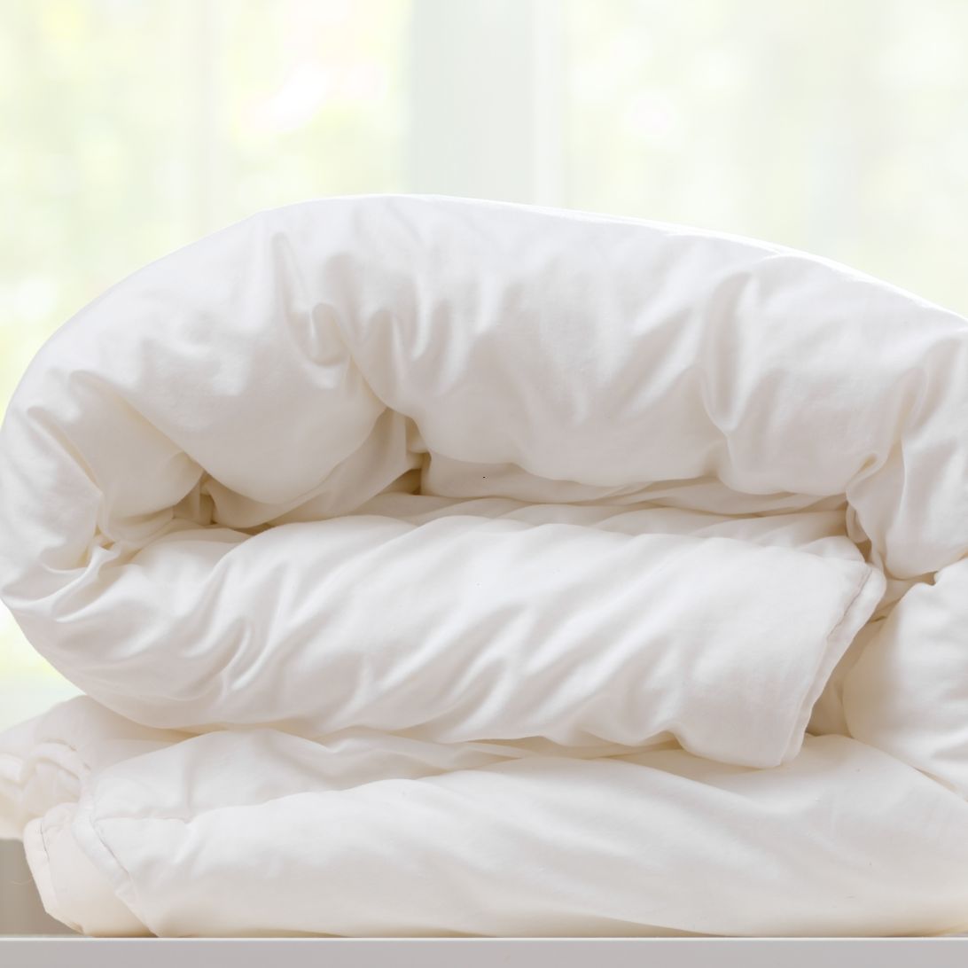 Goed dekbed opgerold