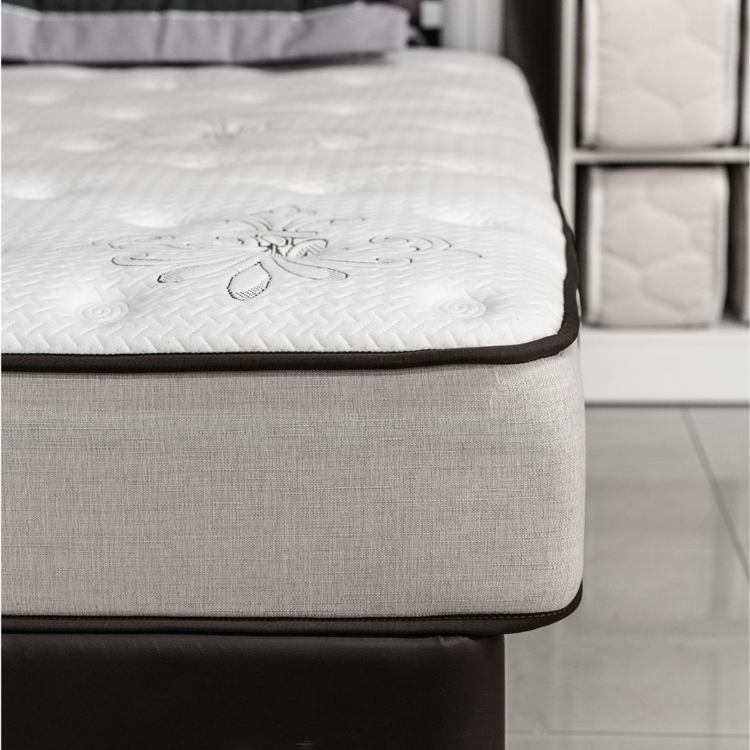 Matras in matrassenwinkel met verschillende matrassenmerken
